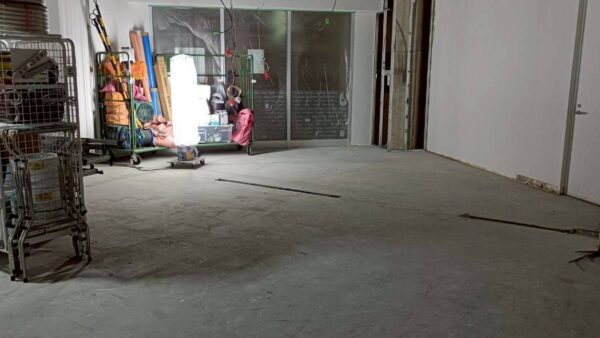 某ＳＣ内スーパー原状回復工事